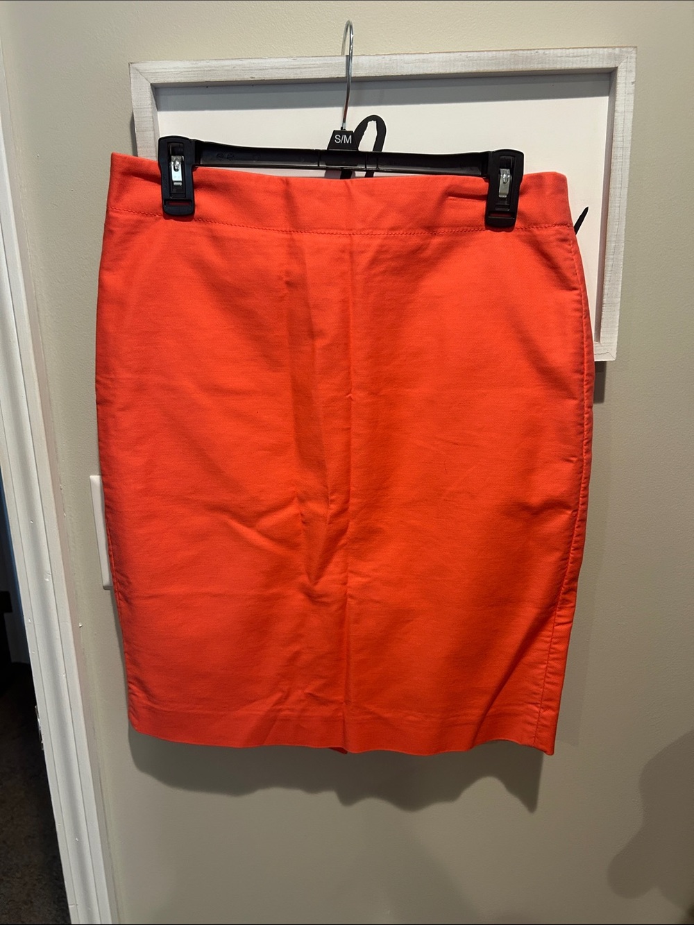 J. Crew Coral Pink Pencil Skirt. Sz 8 See last photos for true colors.